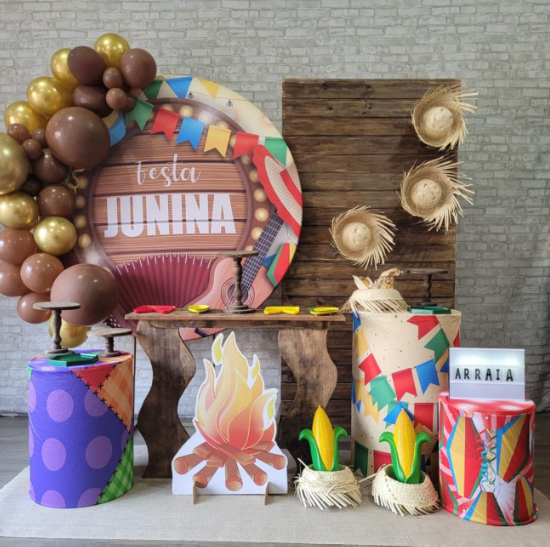 Alugue Tema Para Festa Decoração Junina Tecido ( Modelo 08 ) Acompanha Balão
