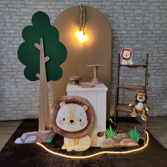 Alugue Tema Para Festa Decoração Leãozinho Tecido