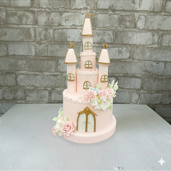 Alugue Bolo Fake Cenográfico Castelo das Princesas
