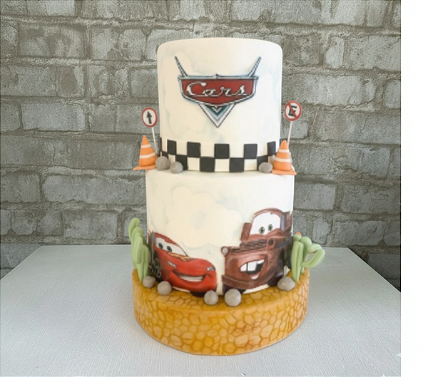 Alugue Bolo Fake Cenográfico Carros