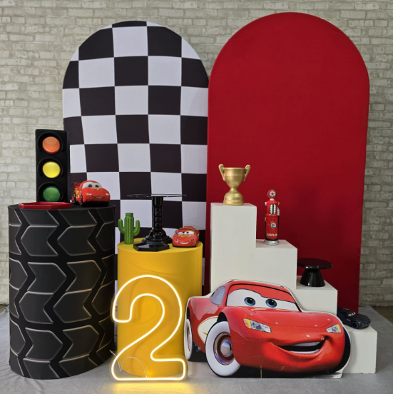 Alugue Tema Para Festa Decoração Relâmpago Mcqueen Tecido ( Modelo 4 )