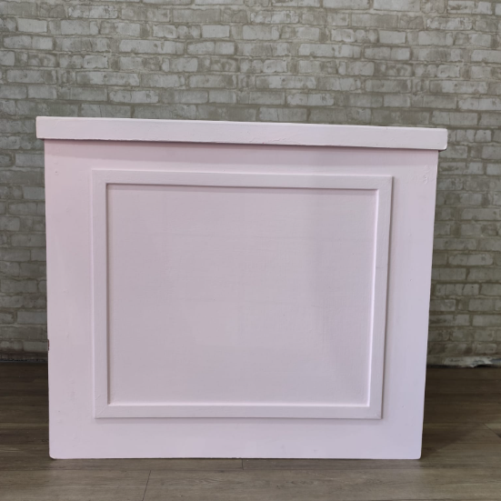 Alugue Cômoda Fake Boiserie Rosa Bebê