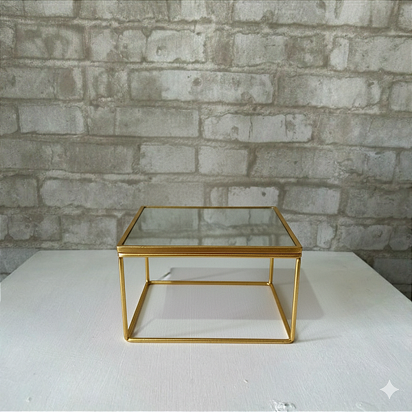 Alugue Bandeja Espelhada Quadrada Dourado