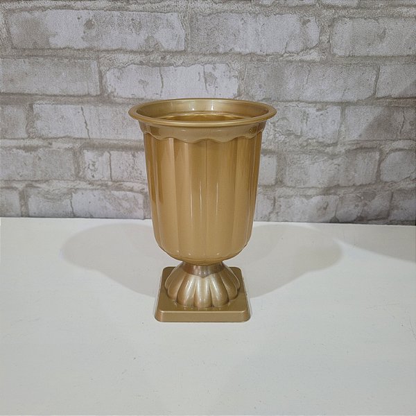 Alugue Vaso Grego Dourado P