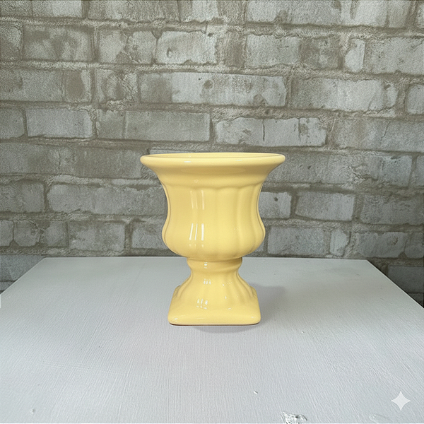 Alugue Mini Vaso de Porcelana Amarelo Candy