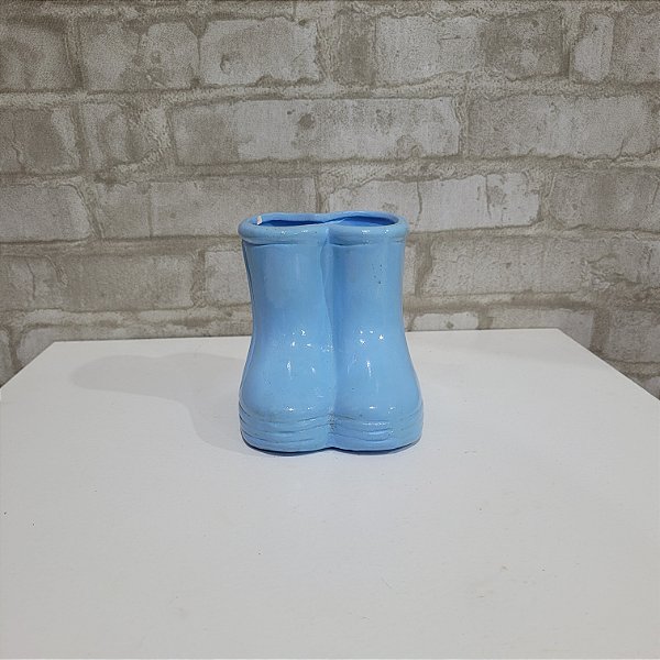 Alugue Vaso Botinha de Cerâmica - Azul Bebê