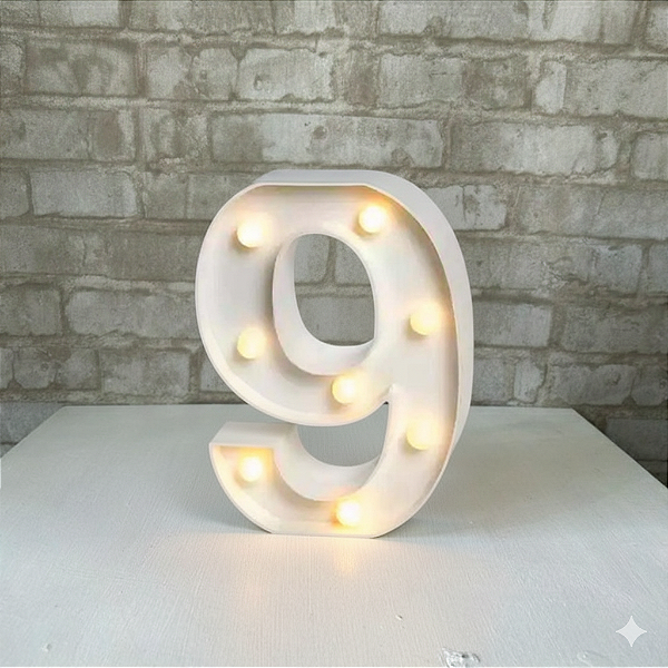 Alugue Número 9 de Mesa em LED (Pilhas não inclusa)