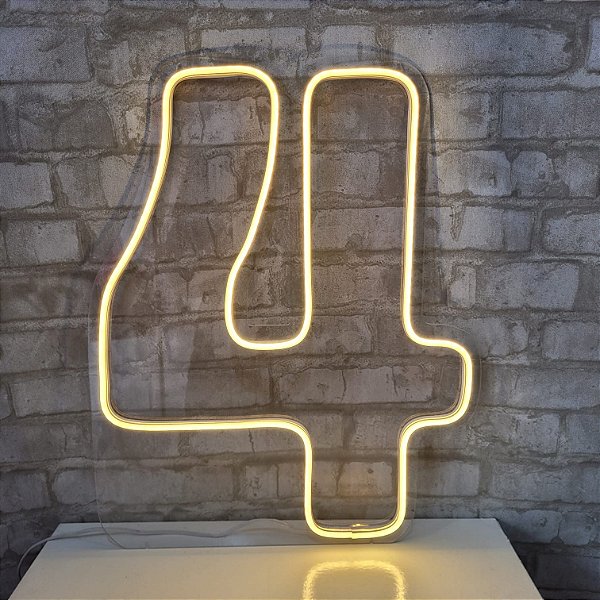 Alugue Número 4 de Chão em LED Acrílico Branco Quente