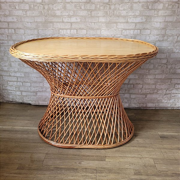 Alugue Mesa Cálice Oval de Vime G