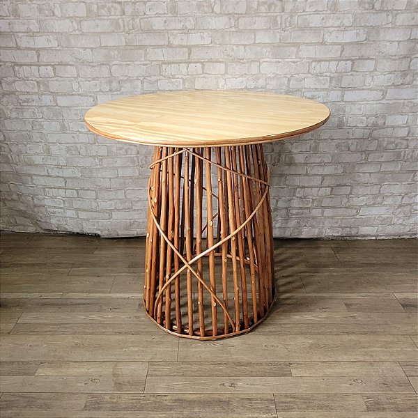 Alugue Mesa Cone de Vime G