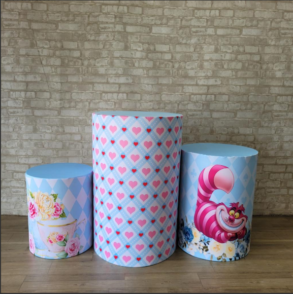 Alugue Trio de Cilindros e as Capas do Tema - Alice do Pais das Maravilhas