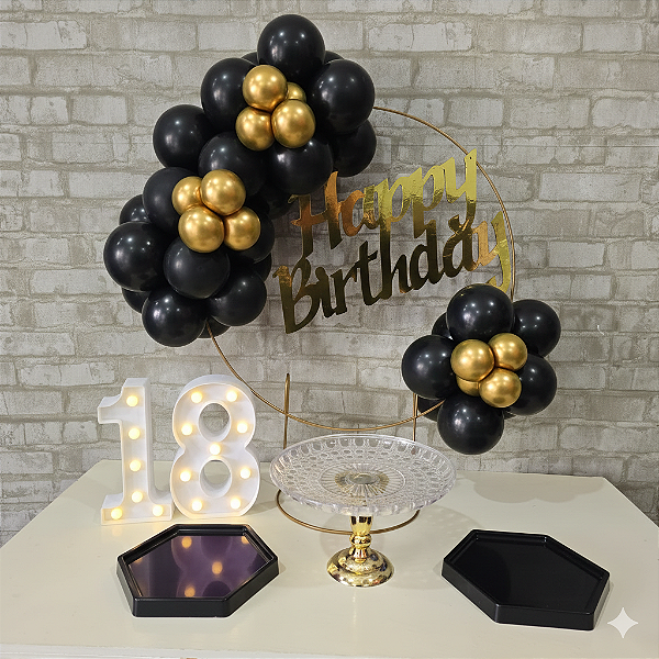 Alugue Tema Para Festa na Mesa Decoração Happy Preto com Dourado