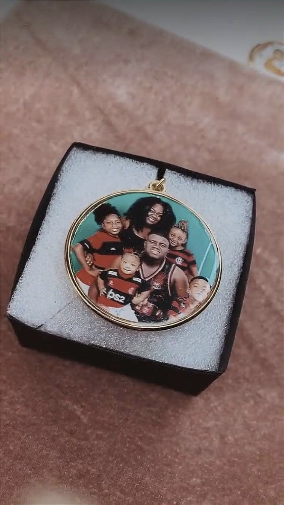 CORDÃO ÁRVORE COM FOTO