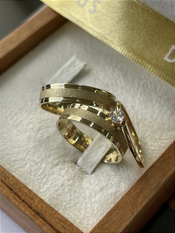 PAR DE ALIANÇAS EM OURO18k NATAL 5MM