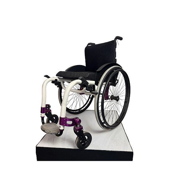 Cadeira de Rodas Monobloco MB4 Ortomobil - Cor: Branca