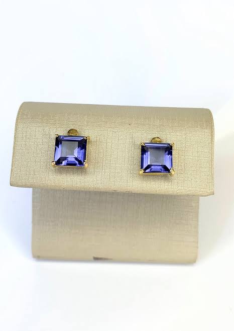 Brinco quadrado roxo