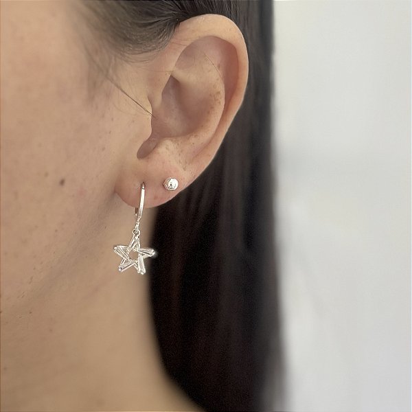 Brinco argola estrela