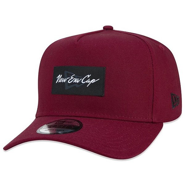 Boné New Era Aba Curva Core Vinho