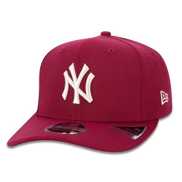 Boné New Era Basic New York Yankees Vinho
