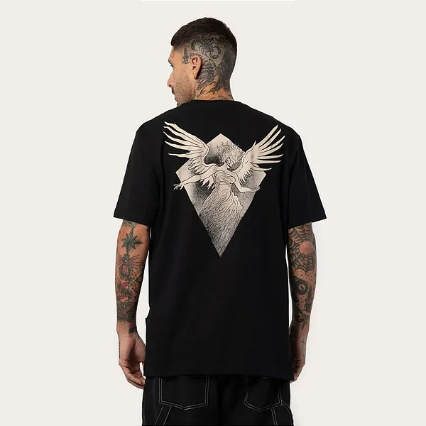 Camiseta Mcd Regular Anja Pipa Caveira Black