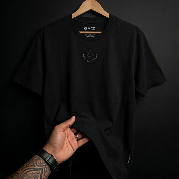 Camiseta Mcd Regular Central Outline Preto