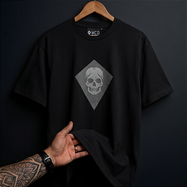 Camiseta Mcd Regular Pipa Caveira Black