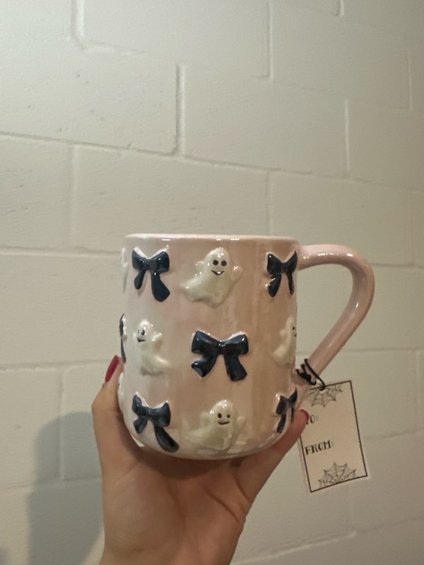 Caneca de Cerâmica Fantasminha e Laços