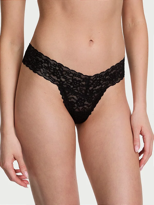 Calcinha Renda Lace Thong Panty Preta PINK by Victória's Secret - Tamanho: P