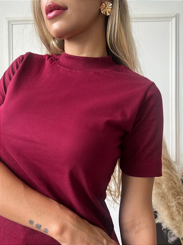 TSHIRT FEMININA ALGODÃO GOLA ALTA MARSALA
