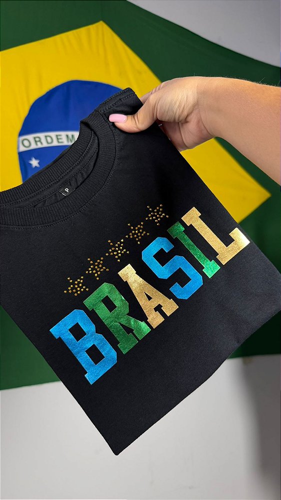 TSHIRT FEMININA ALGODÃO BRASIL APLICAÇÃO SEDA / PRETA