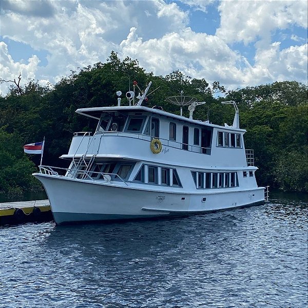 Iate Fesinha (23 pessoas)