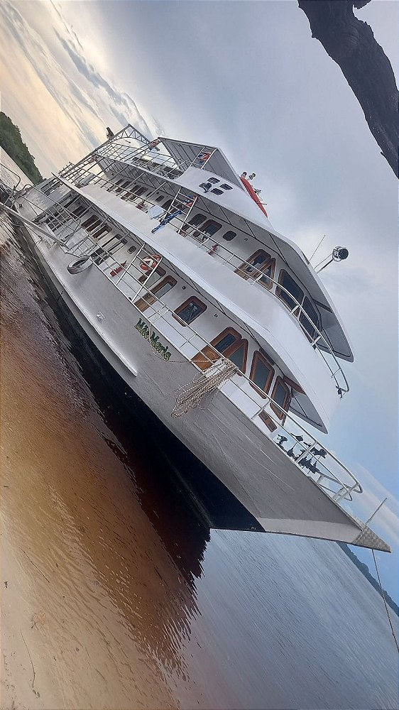 Barco Mãe Maria (40 pessoas)