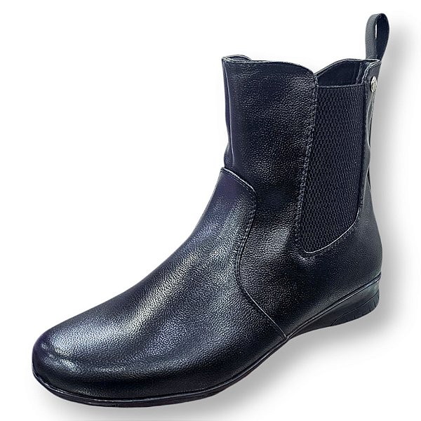 Bota Cano Curto Rasteira com Elástico e Zíper - Preta