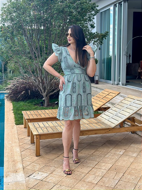 OPORTUNIDADE - Vestido Glória Curto de Algodão Bordado Verde Oliva
