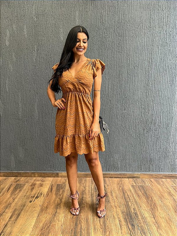 OPORTUNIDADE - Vestido Pérola Curto de Laise Camel