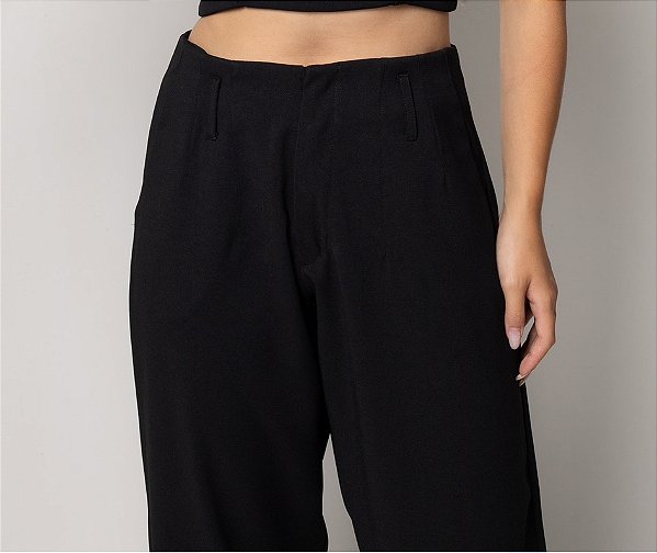 OPORTUNIDADE - Calça Cenoura Marília Preta