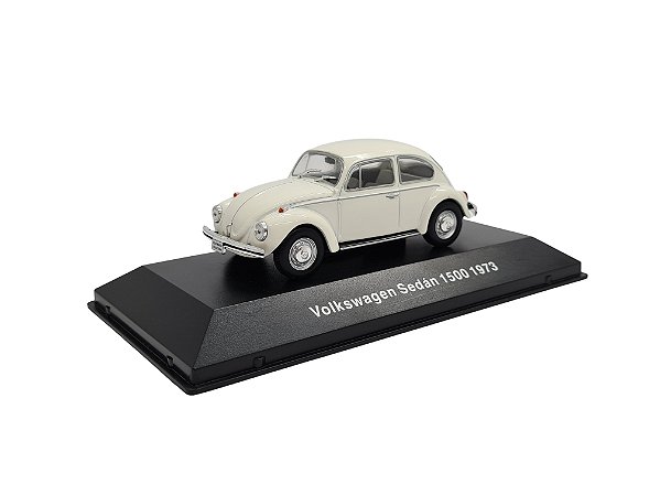 Miniatura Coleção Volkswagen Fusca 1500 1973 Branco 1:43