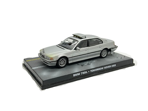 Miniatura BMW 750 Tomorrow Never Dies Coleção 007 1:43