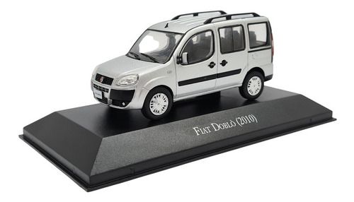 Miniatura Fiat Doblô 2010 Prata Metal 1:43