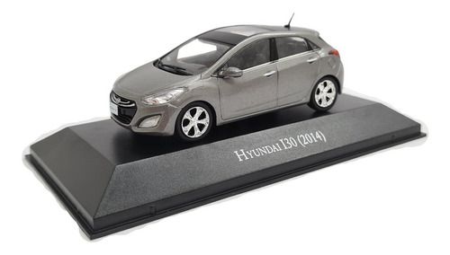 Miniatura Hyundai I30 2014 Cinza Metal Coleção 1:43