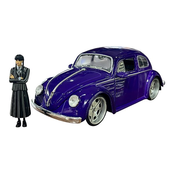 Miniatura Volkswagen Fusca Wandinha C/ Boneco 1:24