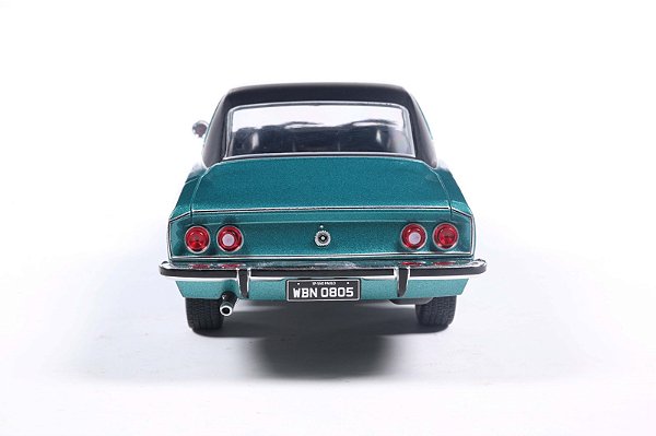Miniatura Chevrolet Opala Comodoro Verde Classics 1:24