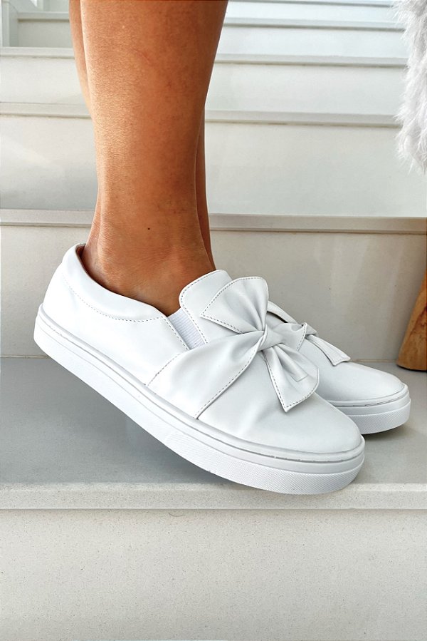 Tênis Feminino Branco Iate Cb Slip On Sola Reta com Laço - Kafifa - Kafifa  Fashion - Sapatos femininos que você vai amar!