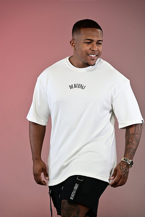 Oversized Off-White Street