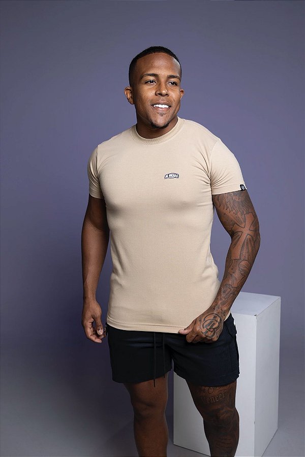 Camisa Bege Algodão Suedine De Buenas Logo Emborrachado