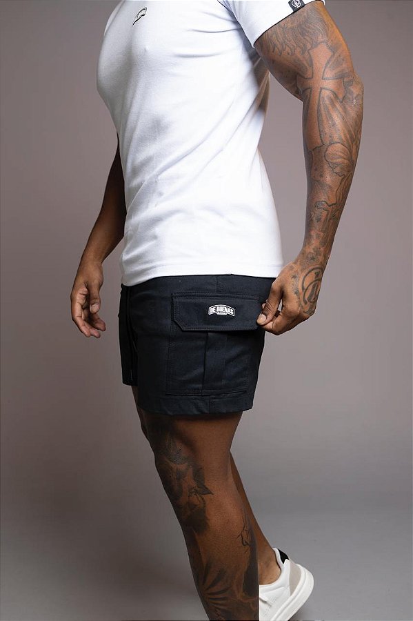 Bermuda Preta Cargo Sarja De Buenas Logo Emborrachado
