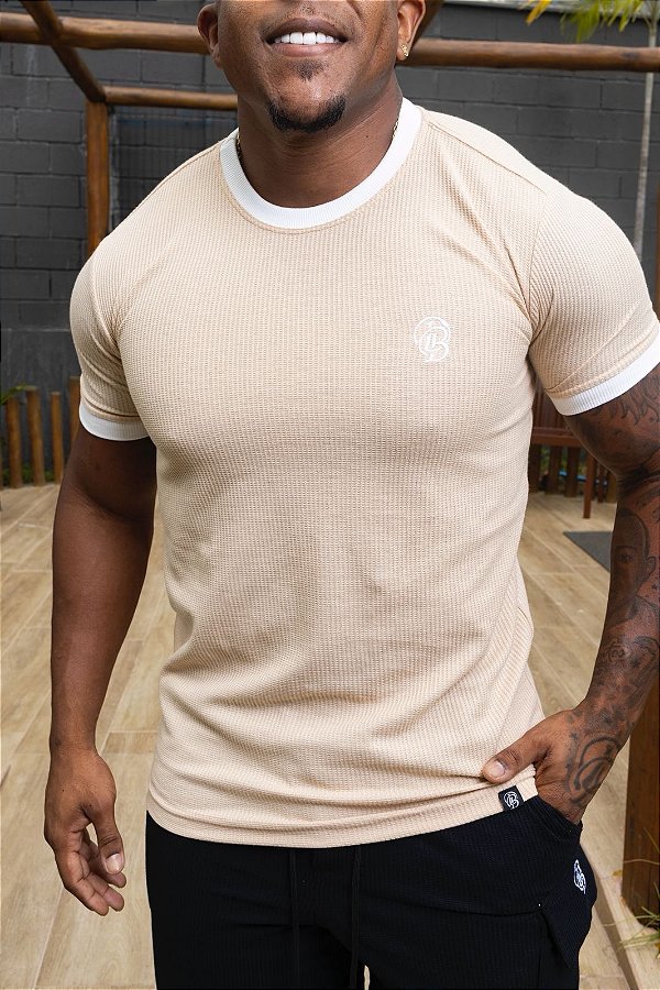 Camisa Bege Tricot Gola e Punho Off-White De Buenas