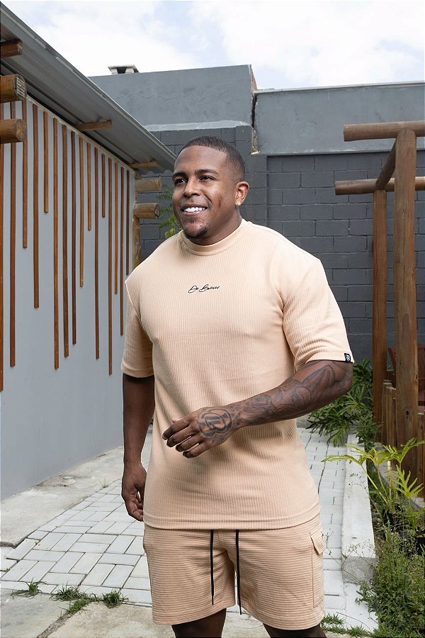 Oversized Bege Canelada Escrita De Buenas