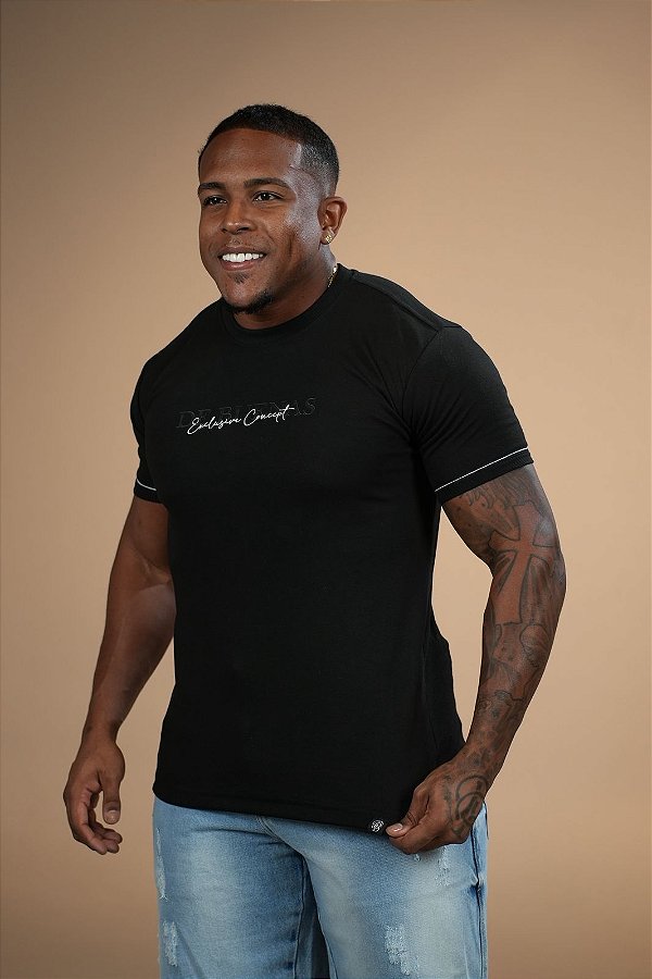 Camisa Preta Friso Punho De Buenas