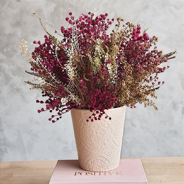 ARRANJO DE FLORES DESIDRATADAS POEMA BOTÂNICA